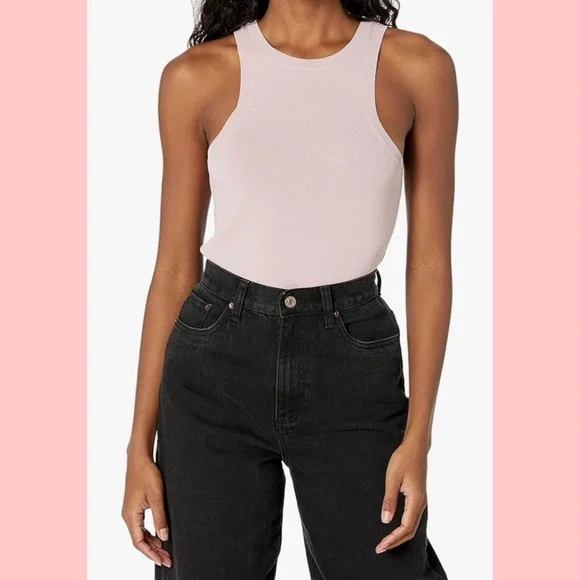 New! Women’s Nicole Crew Neck Tank Top! - Picture 1 of 6